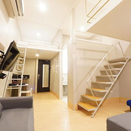 Selah Pods Hotel Manila Пасай Екстериор снимка