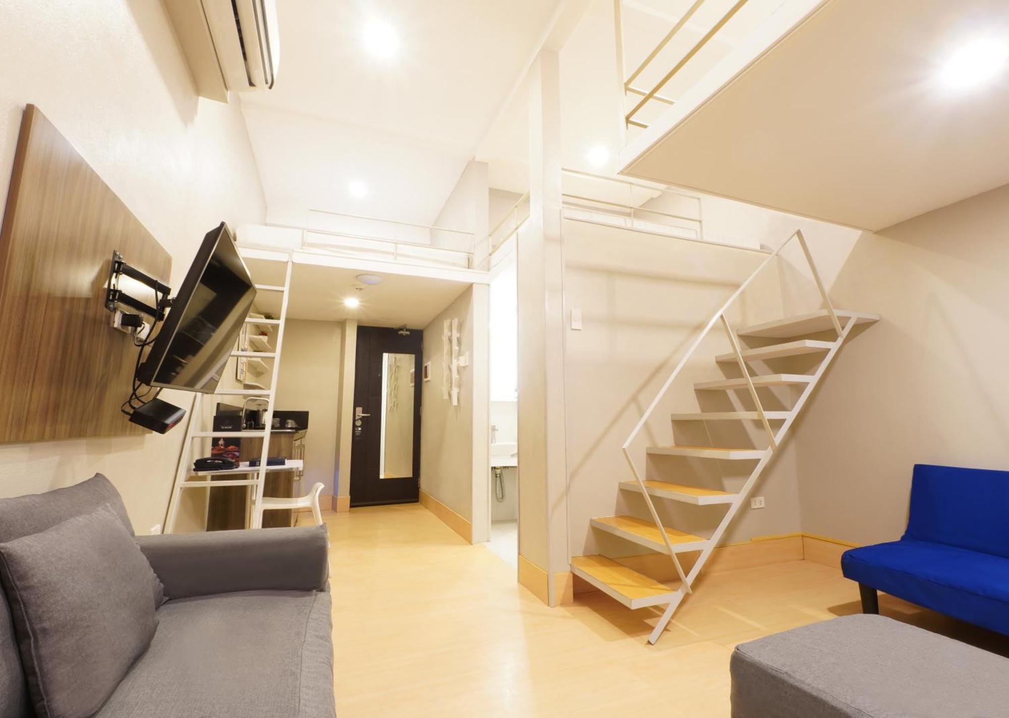Selah Pods Hotel Manila Пасай Екстериор снимка