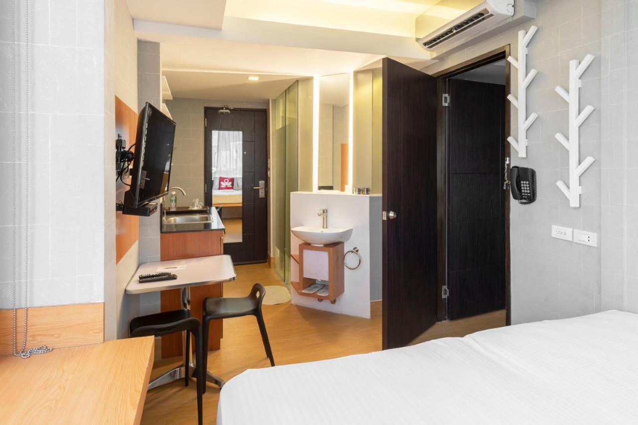 Selah Pods Hotel Manila Пасай Екстериор снимка