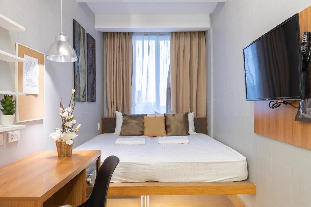 Selah Pods Hotel Manila Пасай Екстериор снимка